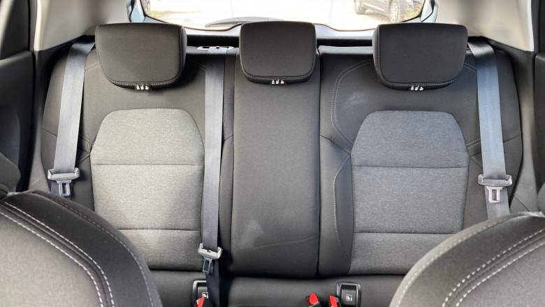 Renault Clio 1.0 TCe 90 Iconic Edition 5dr Petrol Hatchback